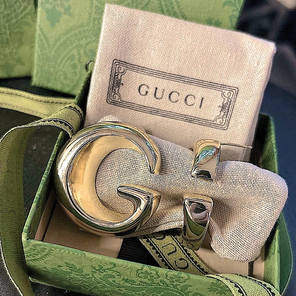 Authentic GUCCI Marmont Earrings - Picture 8 of 12
